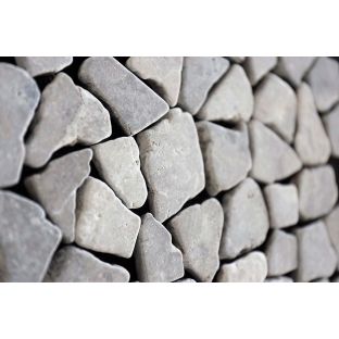 Mozaiek tegels Light grey marmer scherven getrommeld mixed maten 10 mm dik